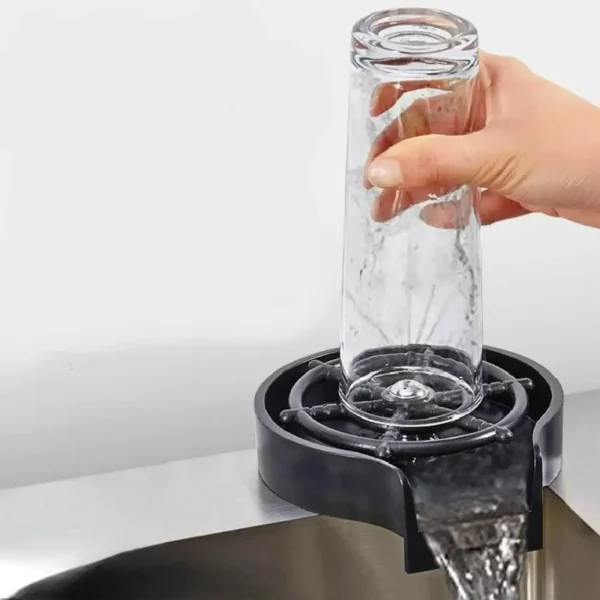 מדיח כוסות ובקבוקים בלחץ מים גבוה
