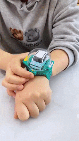 שעון עם צעצוע רכב בשלט רחוק לילדים