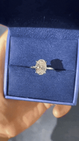 טבעת כסף טהור משובצת באבן זירקון דמוי יהלום